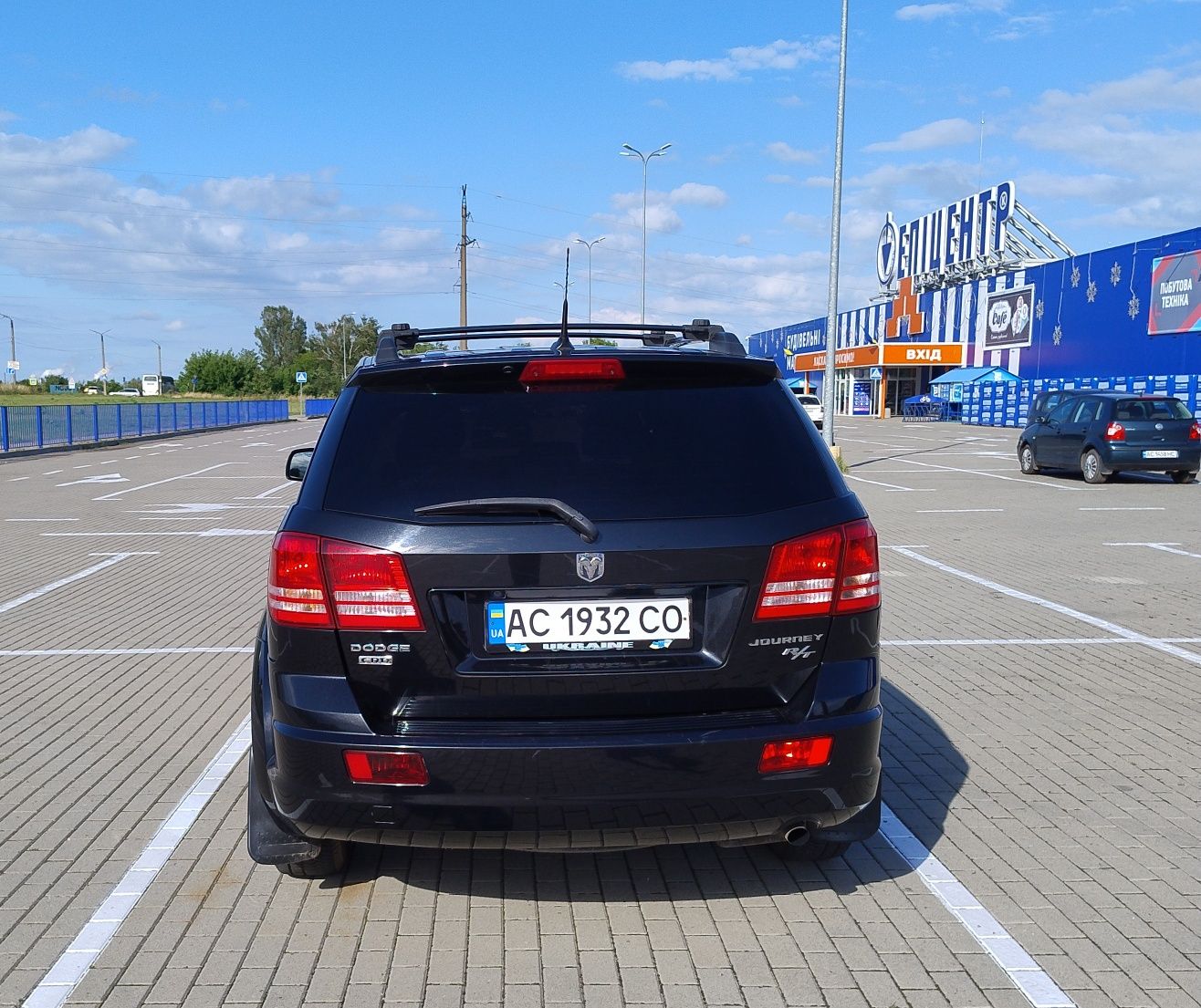 Продам Dodge Journey 2009року в чудовому стані.Надійний і комфортний а