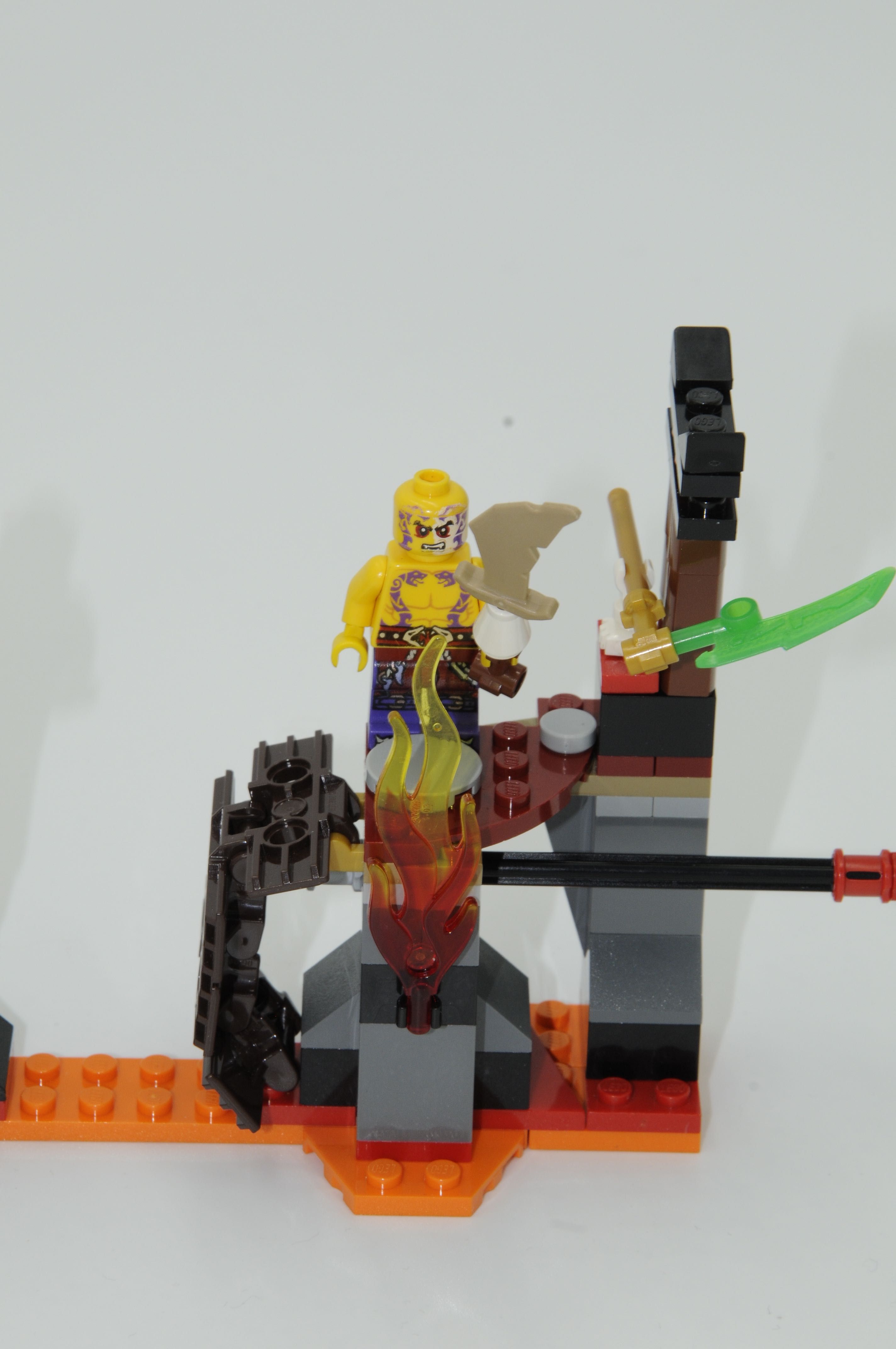 Lego 70753 Ninjago Pojedynek na Moście Lava Falls