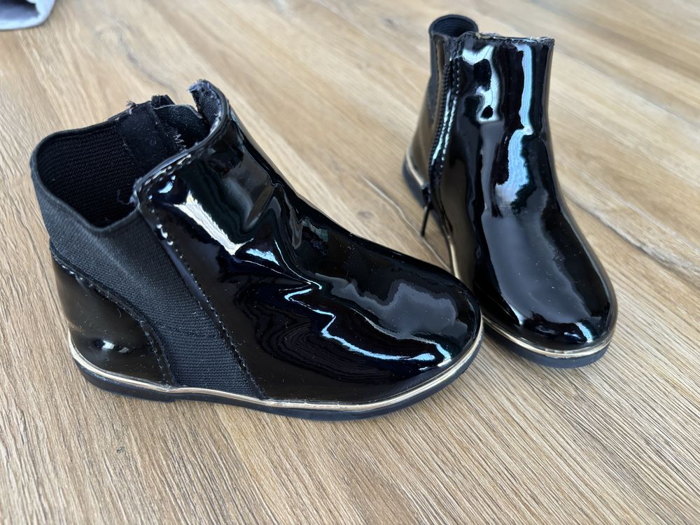 Czarne botki lakierowane river island