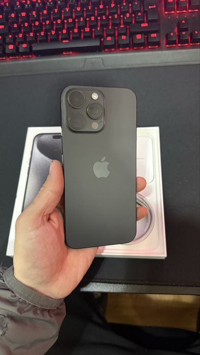 Vendo iPhone 15 Pro Max 256GB