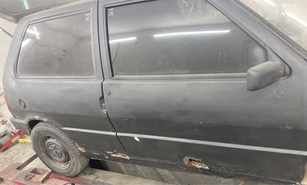 Продам Fiat Uno 1,3D целиком или по запчастям