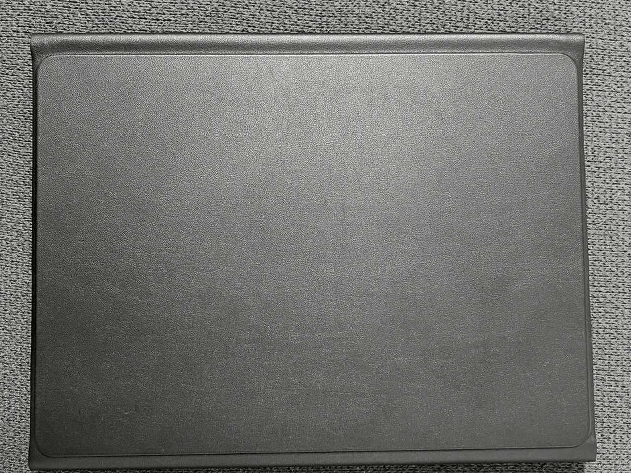 Чехол c клавиатурой AIRON для iPad Air 11,4/5th Gen 10.9" Bluetooth