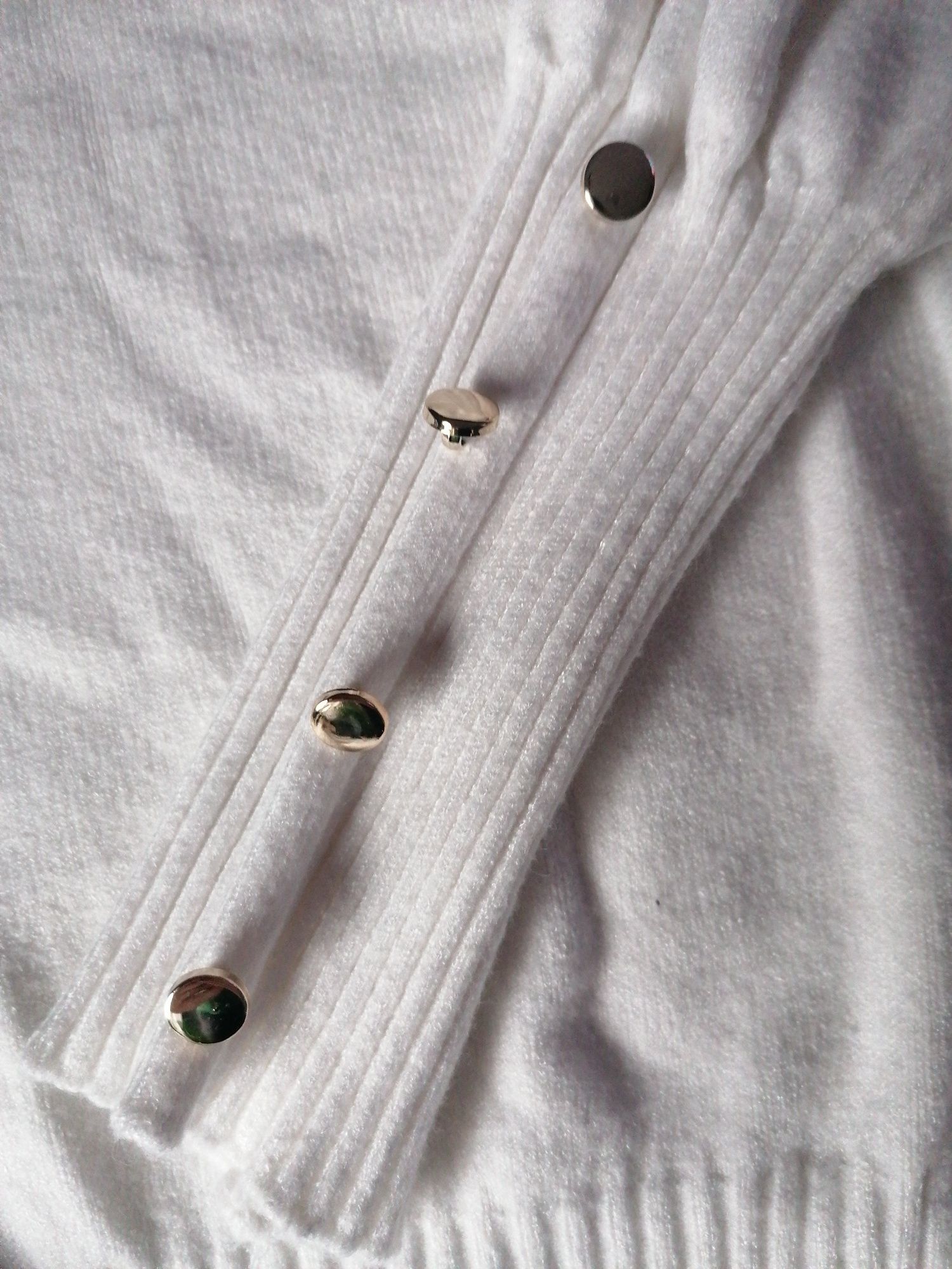 Sweterek damski biały rozmiar uni