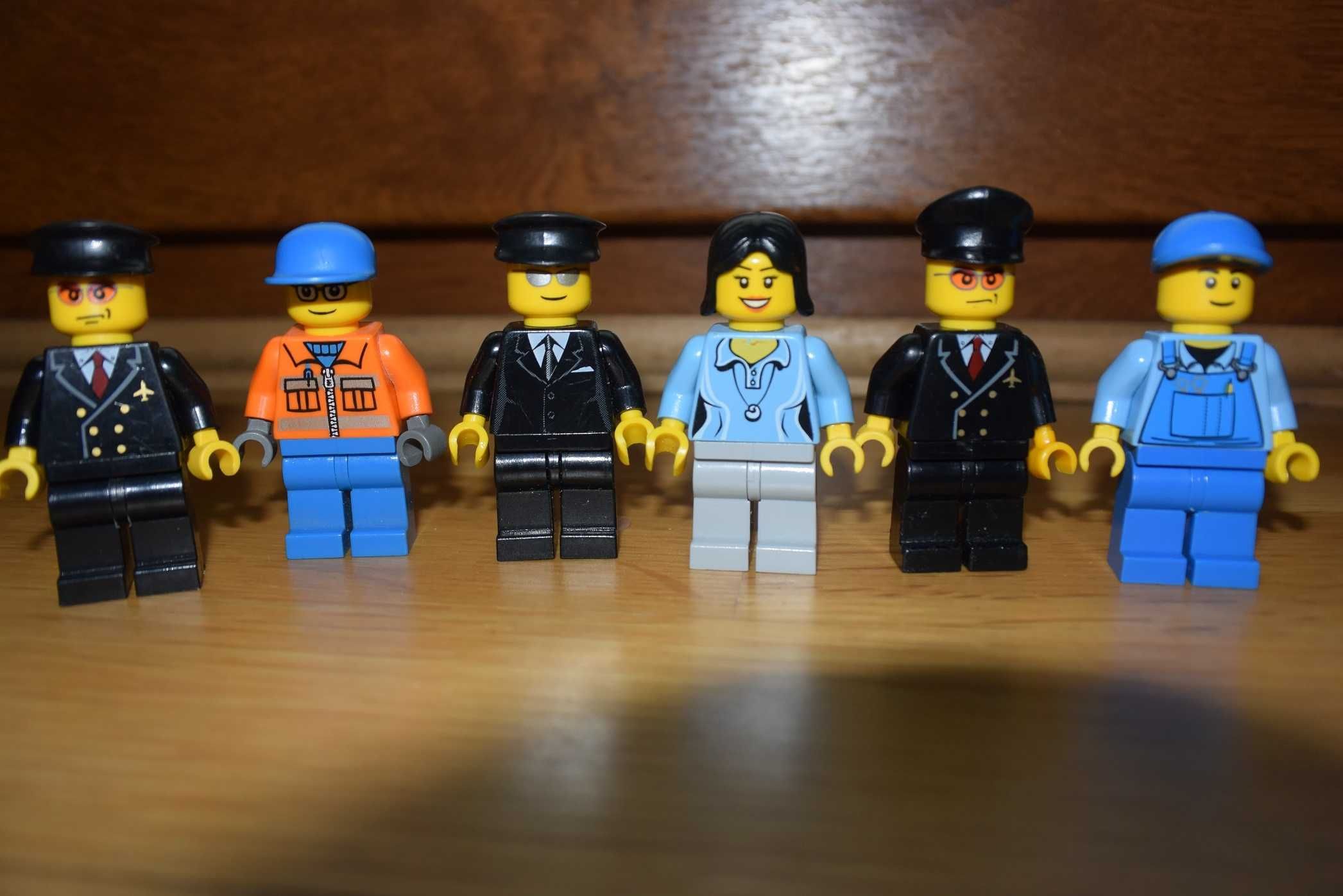 LEGO CITY Lotnisko Figurka Unikat Pilot Stewardesa Nawigator Obsługa