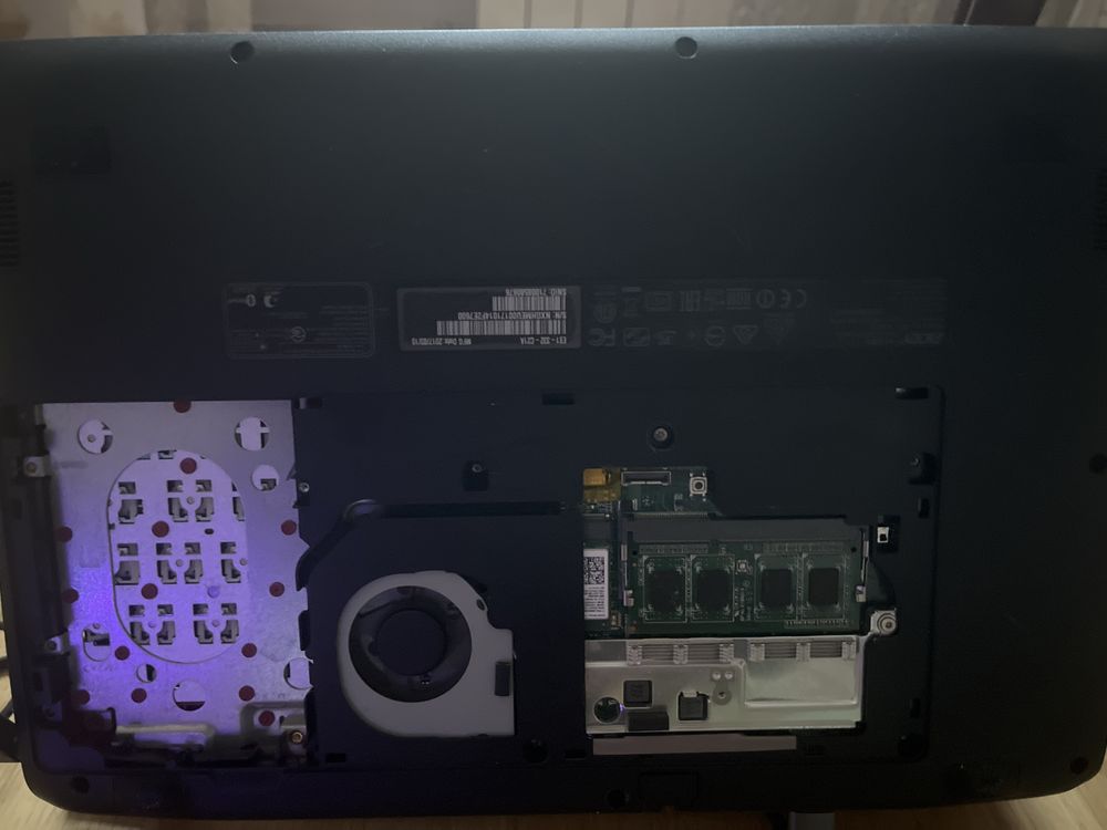 Laptop Acer 13,3 Aspire ES1-332 4gb 32SSD W10