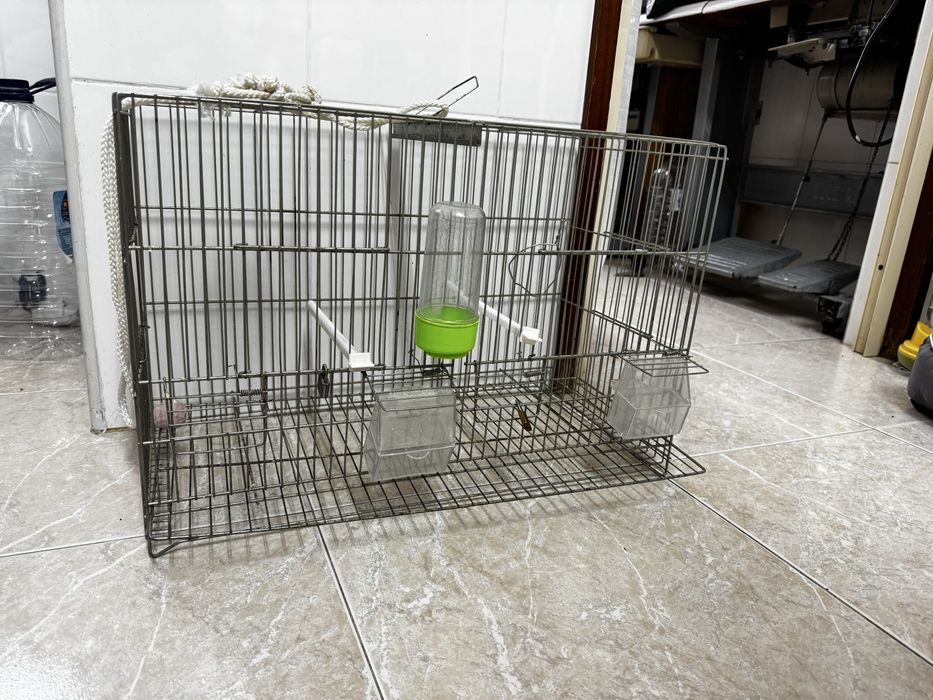 Gaiola de criacao para passaros