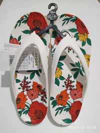 Новые Crocs Women´s Kadee II Printed Floral Flip