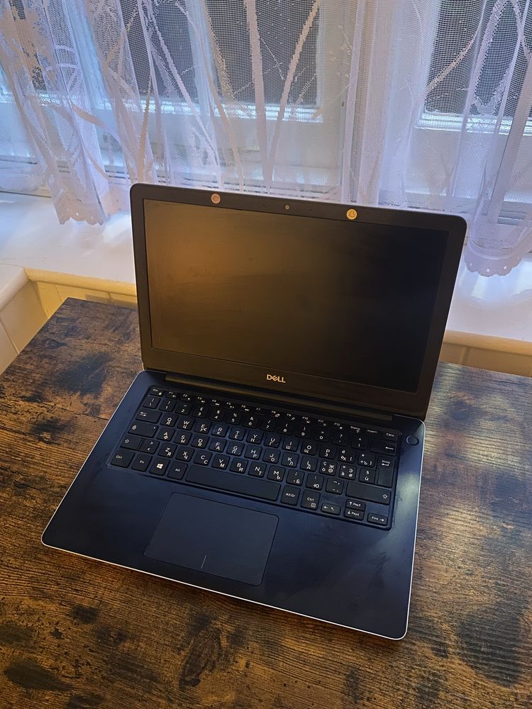 Ноутбук Dell Vostro 5370/5-8250U/14" FHD + мишка Logitech у подарунок