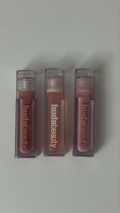 Huda Beauty błyszczyk olejek do ust 3 kolory