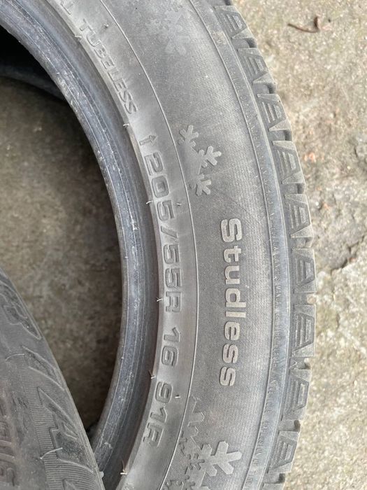 Зимова гума 205/55 R16