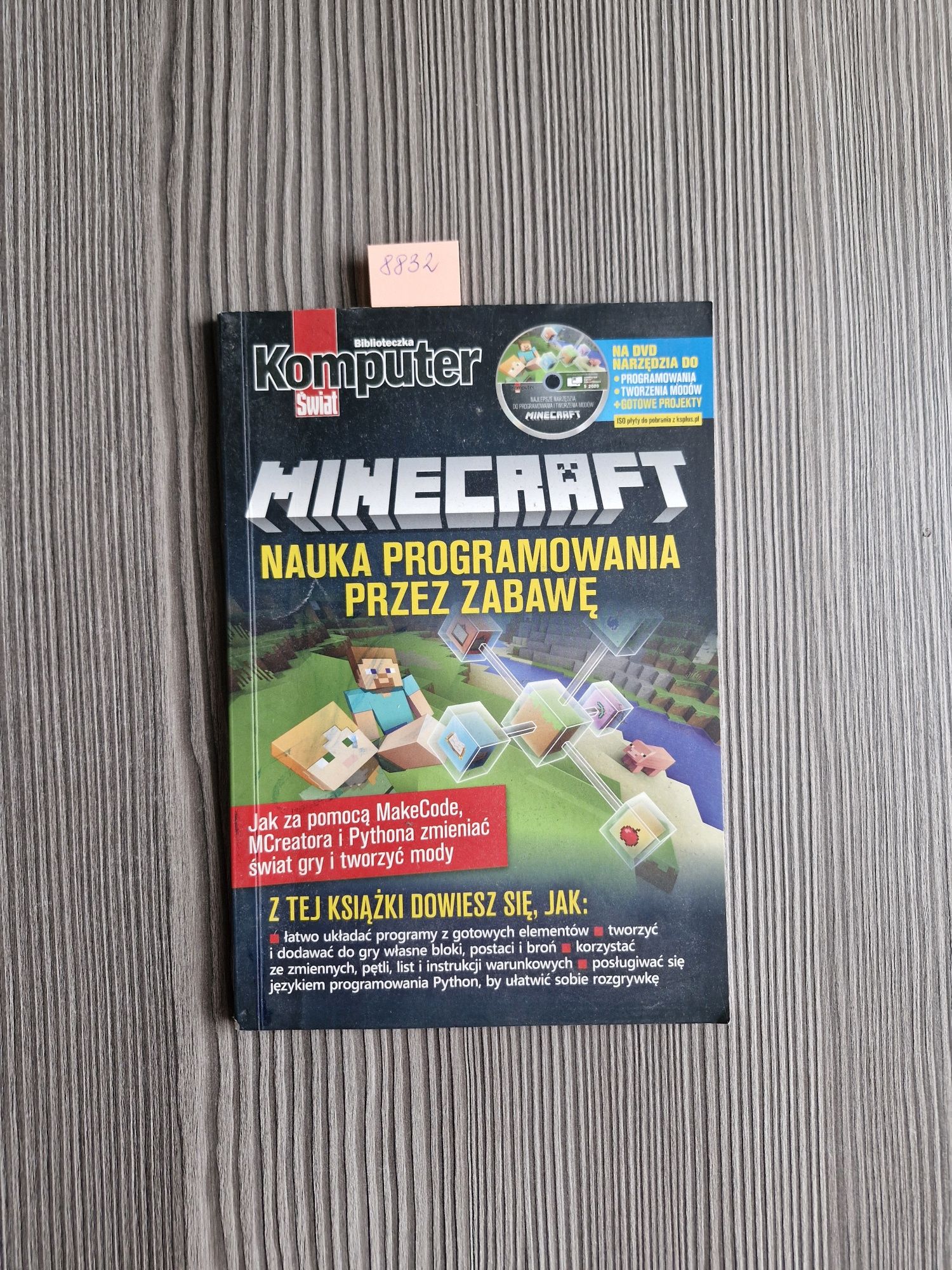 8832. "Minecraft. Komputer Świat"