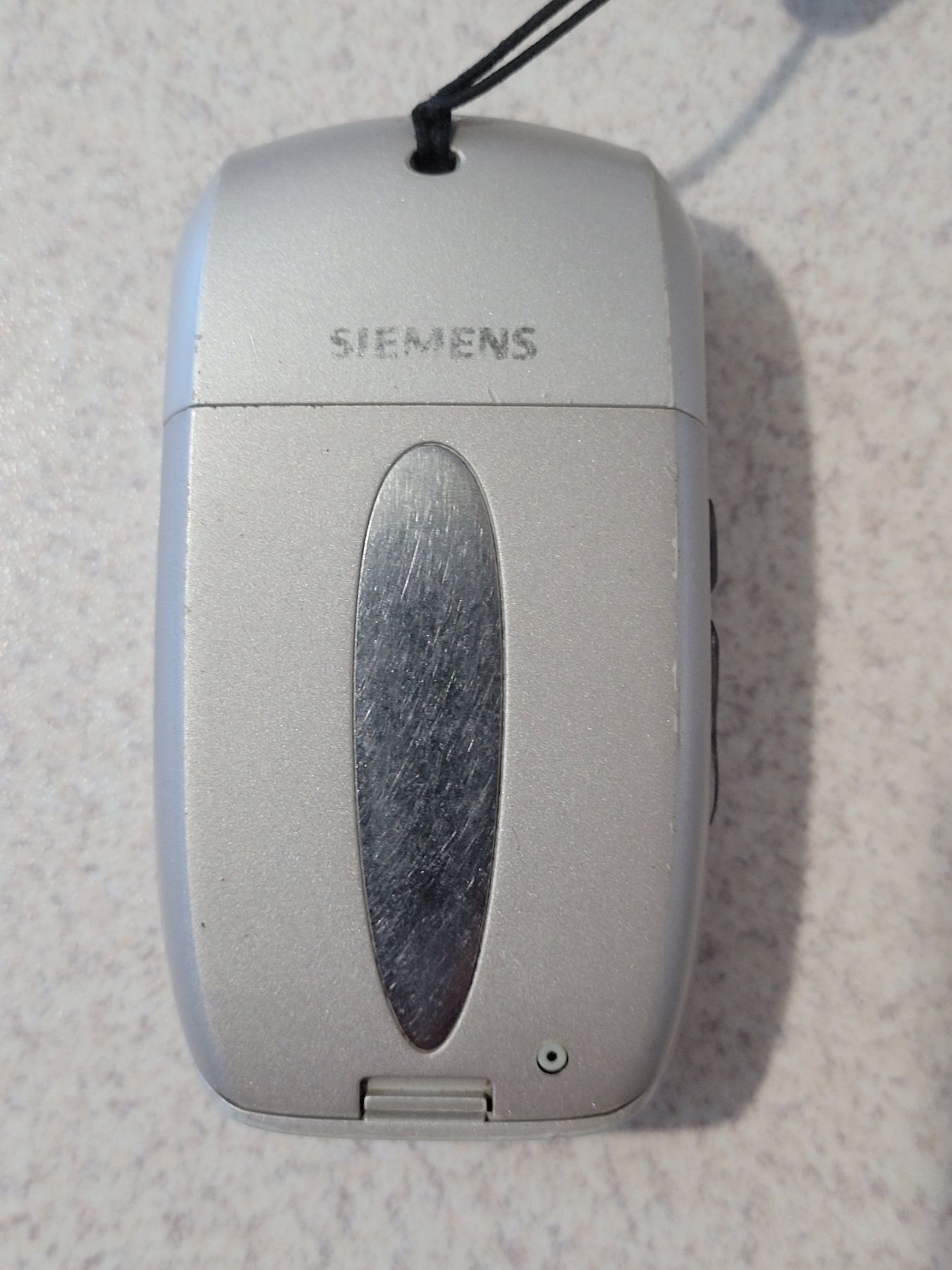 Мобильный телефон SIEMENS CL 55