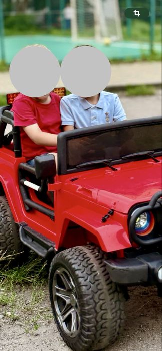 Дитяча машинка джип  з двигуном 4*45