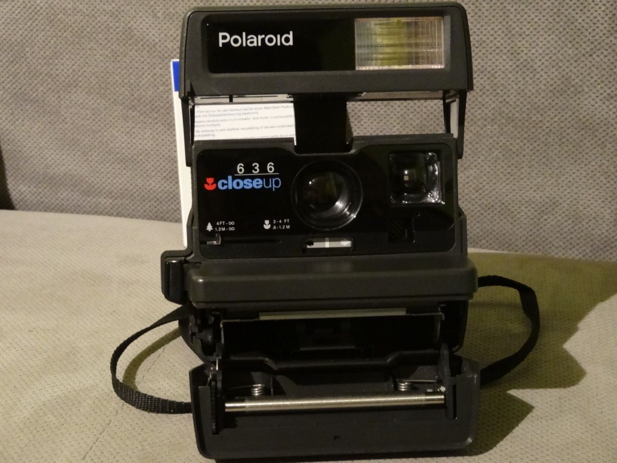 Aparat polaroid 636 close ap