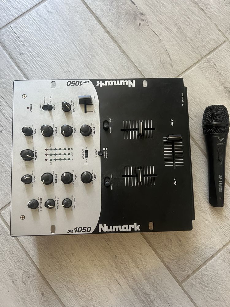 Mikser NUMARK DM 1050 używany