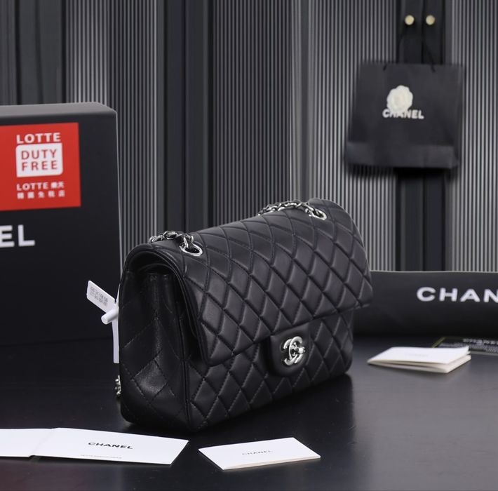 Шкіряна сумка Chanel