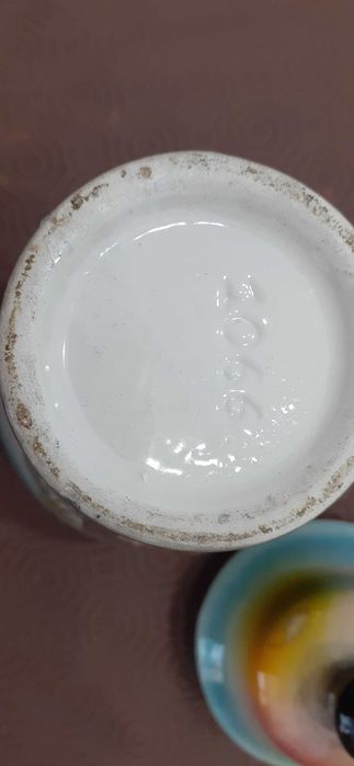 Pote em porcelana, com tampa