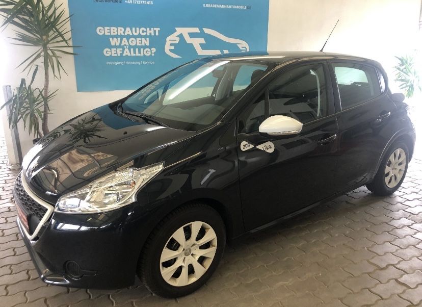 Peugeot 208 1.0 Like - 2016