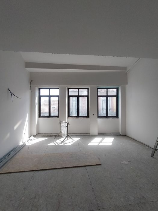 Serviços de Pladur.