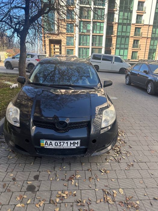 Тойота ауріс 2008