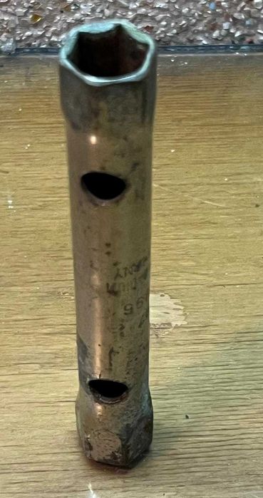 Chaves de Tubos Antigas Diferentes Tamanhos