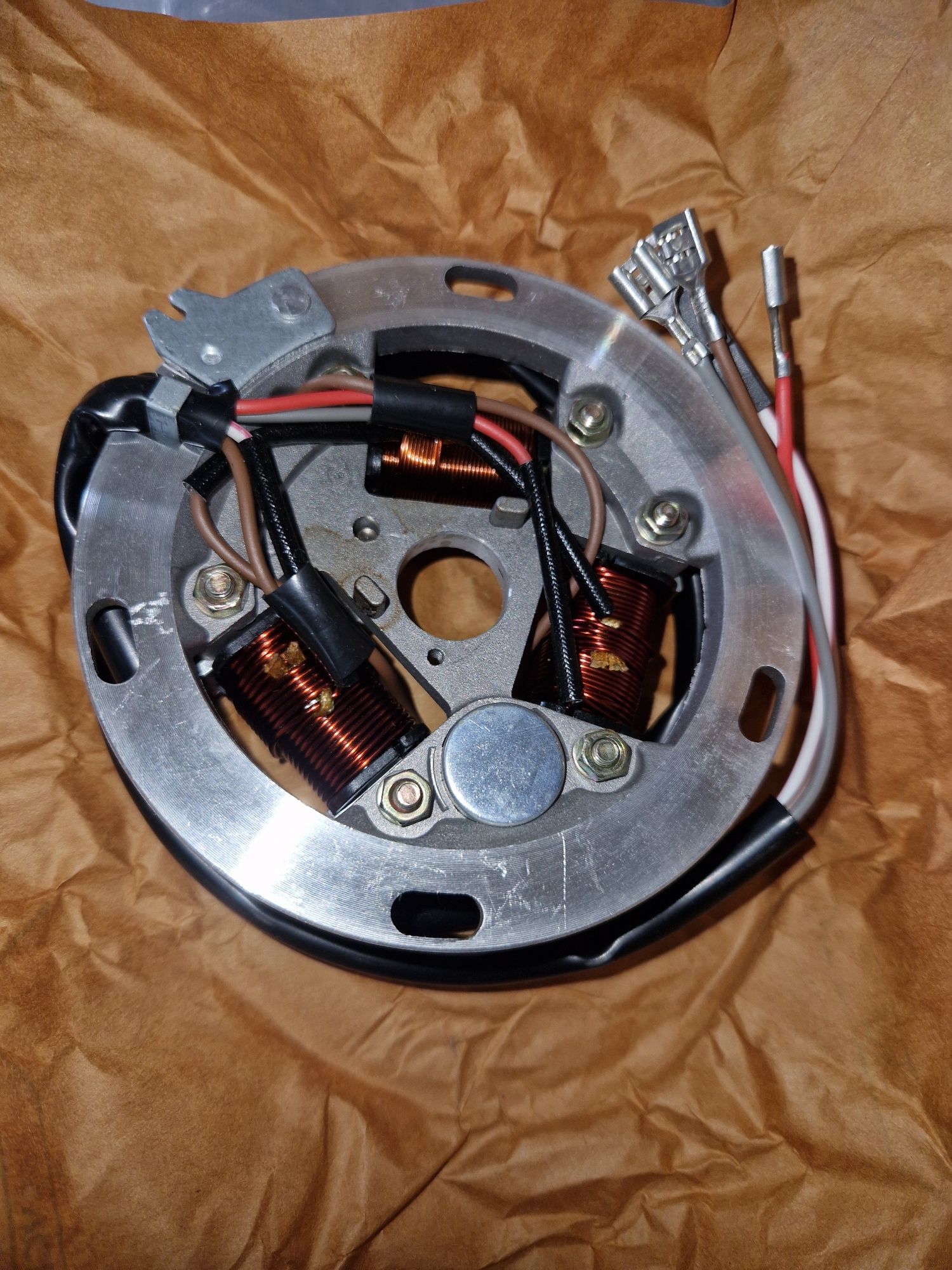 Fabrycznie nowy 6v platynkowy iskrownik zapłon stator Simson s50 s51