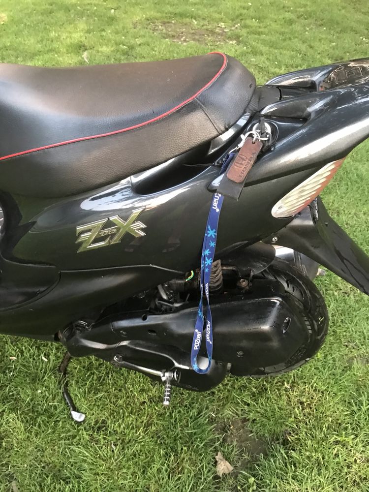 Продам скутер Honda dio 35zx