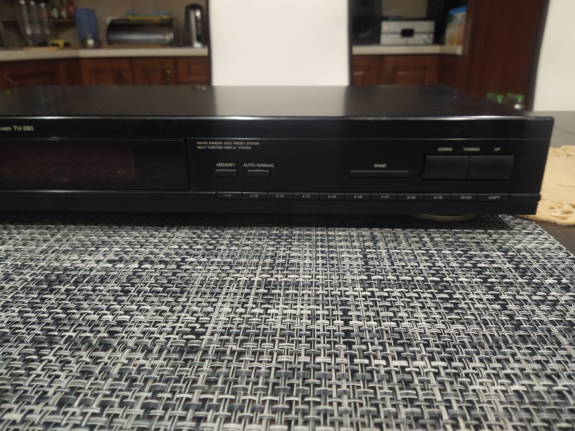 Tuner Denon TU-260
