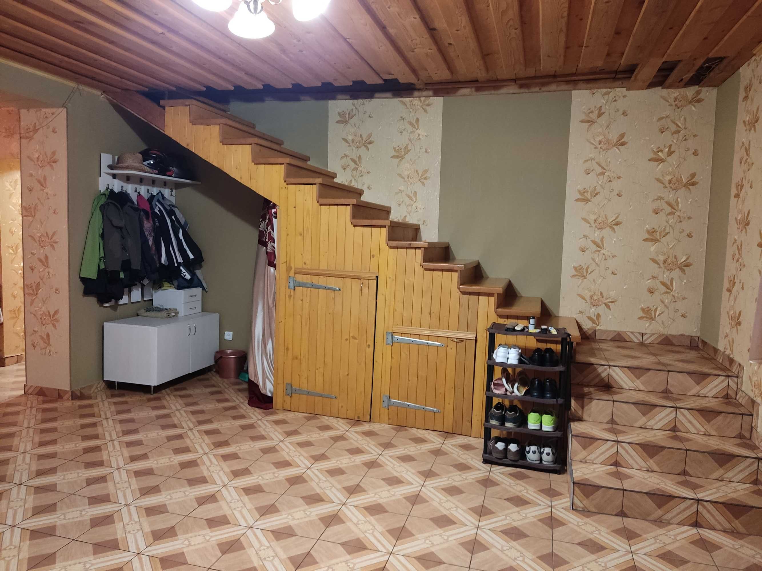 Продам будинок в передмісті Ужгорода