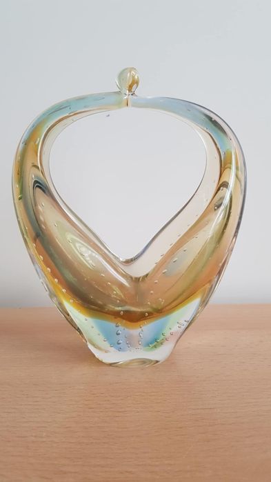 Szklany kosz dla kolekcjonera