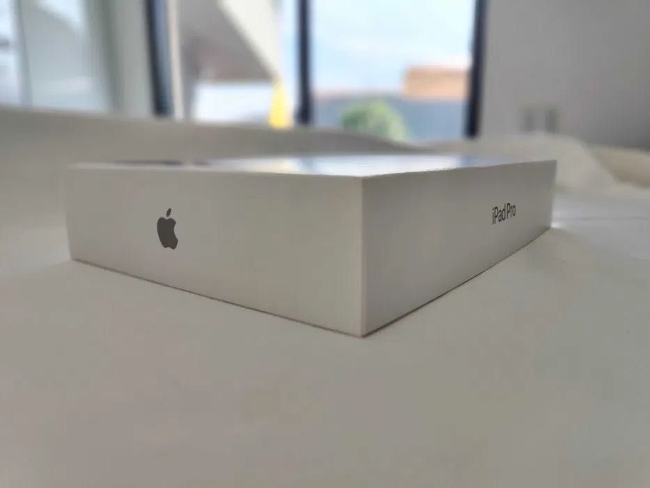 Apple iPad Pro 11" NOVO SELADO (M2 / 2TB)