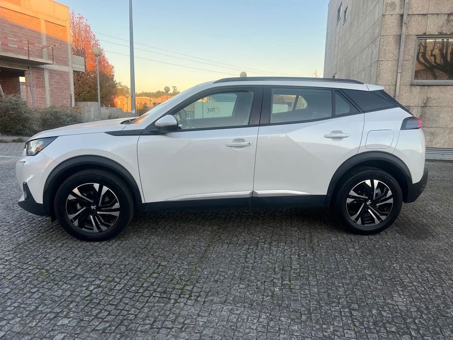 Peugeot 2008 1.2 PureTech Allure