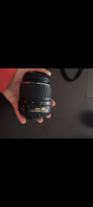 Máquina fotográfica Nikon D3000 completa com 2 objetivas e mochila