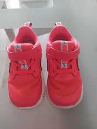 Buty Nike rozmiar 23,5