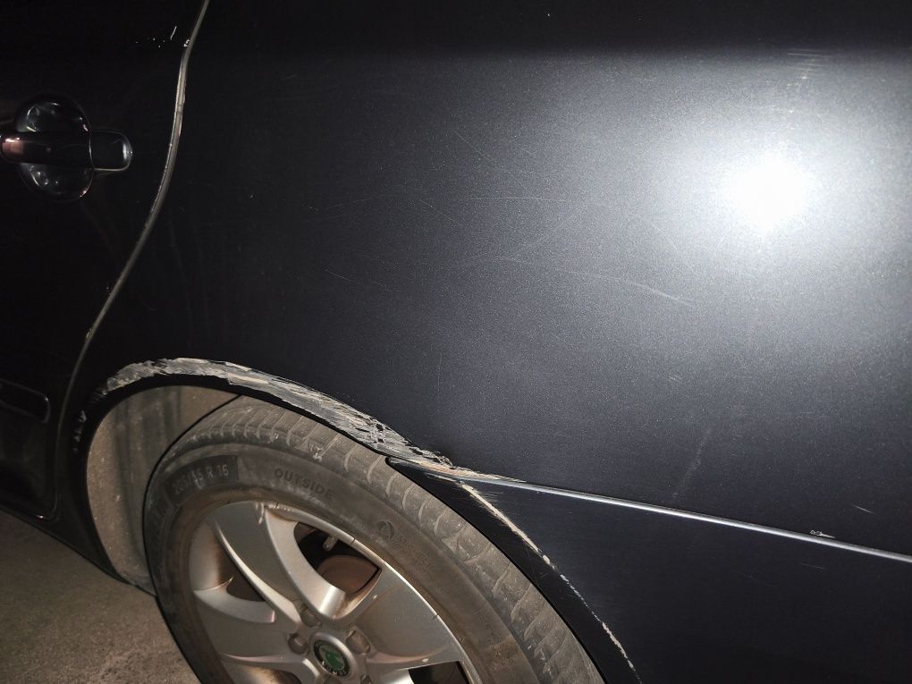 Skoda Octavia 1600 cinza 2010