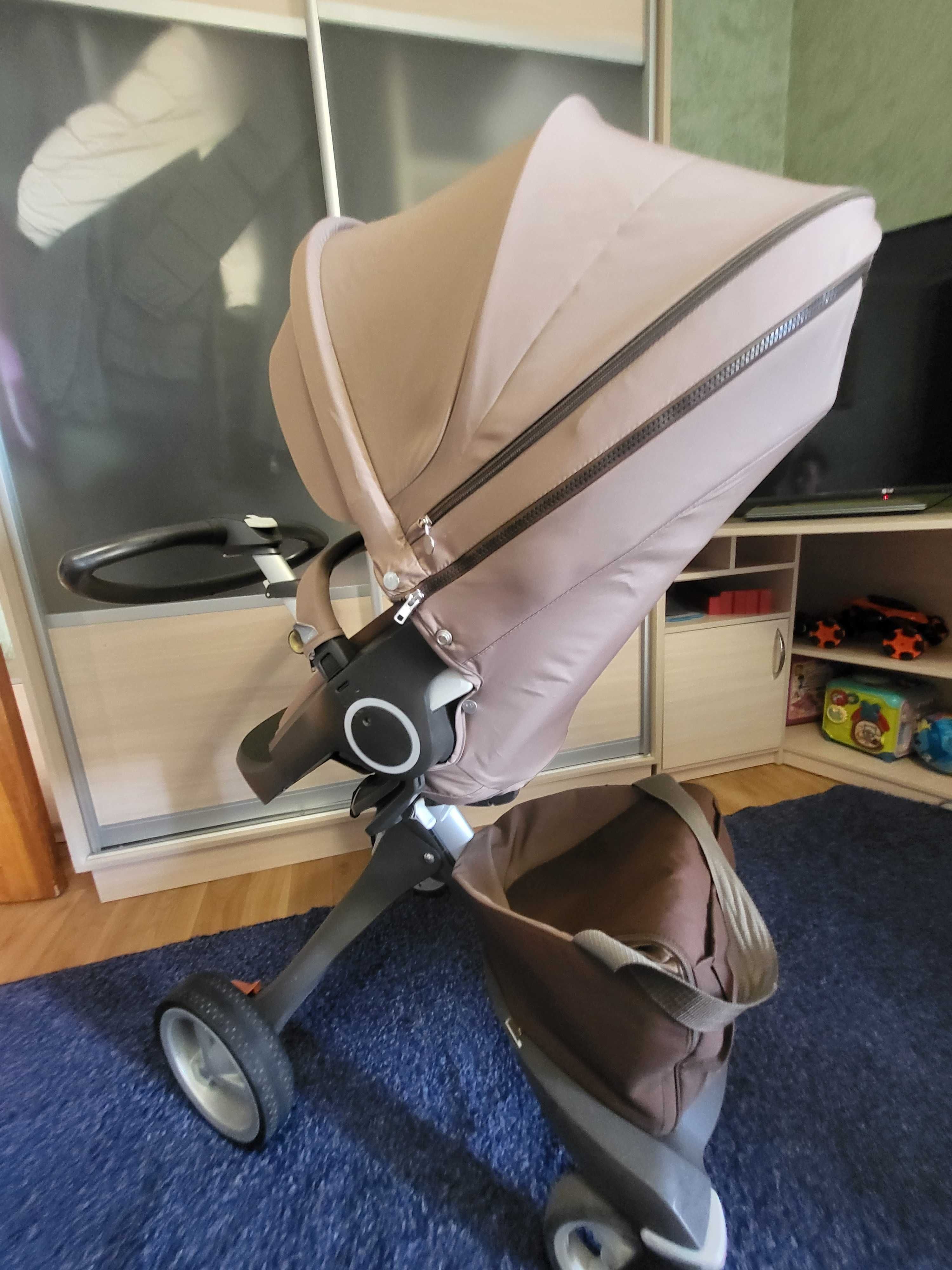 Продам коляску STOKKE