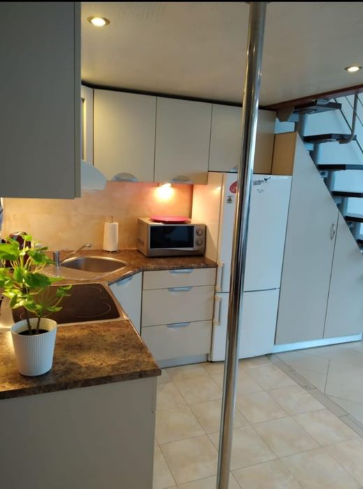 Mieszkanie typu penthouse w ścisłym centrum dla 7 lub 8 osób.