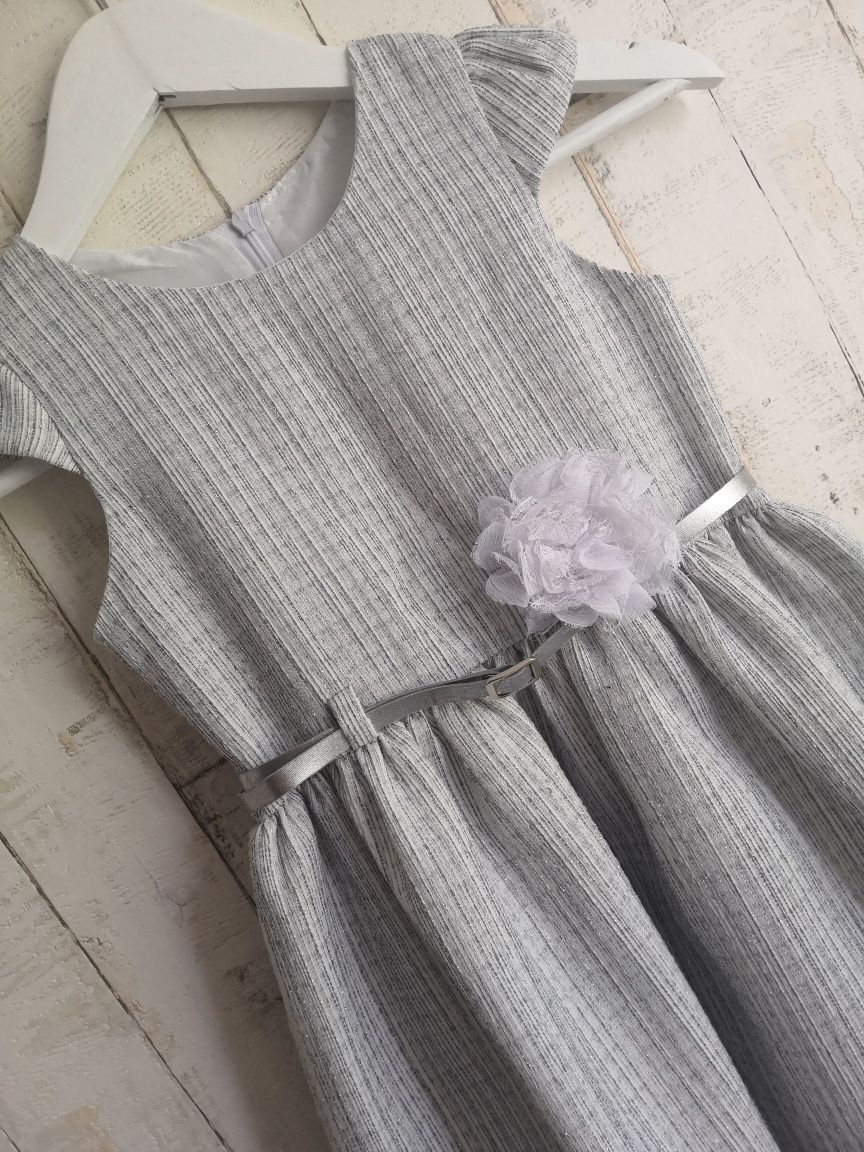 Elegancka sukienka Szaro - Srebrna - roz.110/116