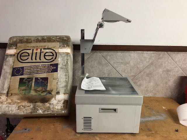 Projetor de acetatos como novo com embalagem original