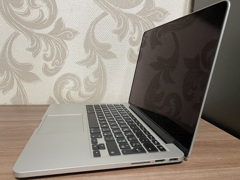 Apple MacBook Pro 13 retina 16/256 a1502 core i5 ноутбук