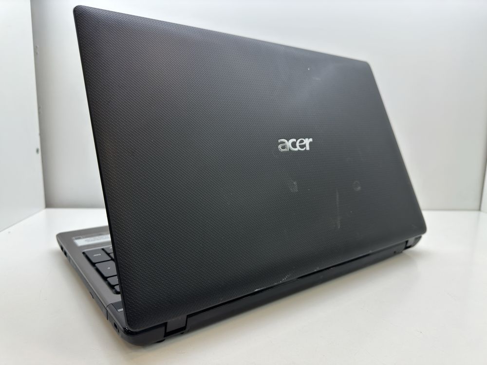 Acer Aspire 5750 - i3-2350M/ 4GB / 500GB HDD / 15.6 HD Ready /HD 3000/