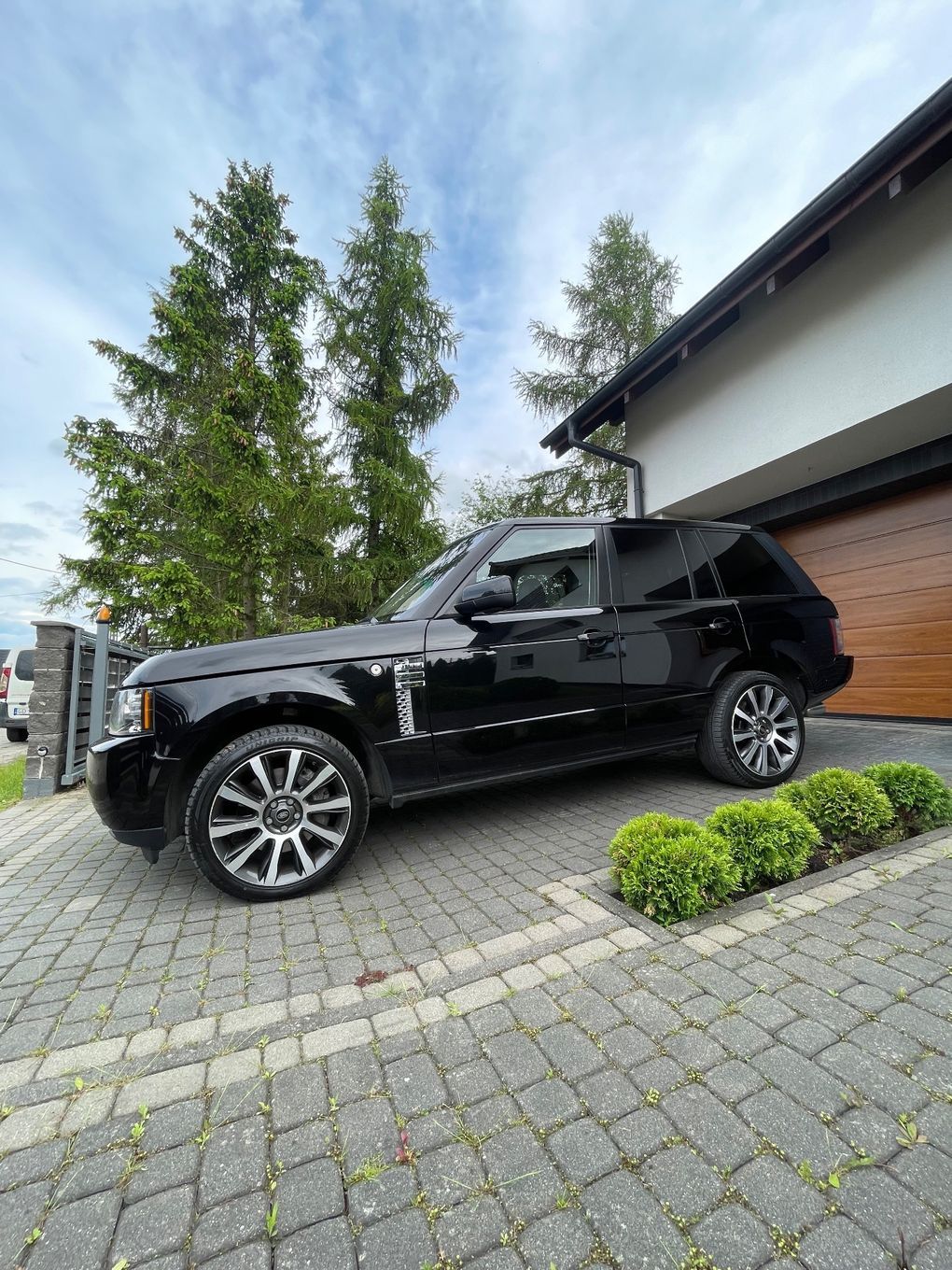 Land Rover Range Rover Land Rover RANGE ROVER WESTMINSTER 5.0 V8 S/C Czarny Gdańsk