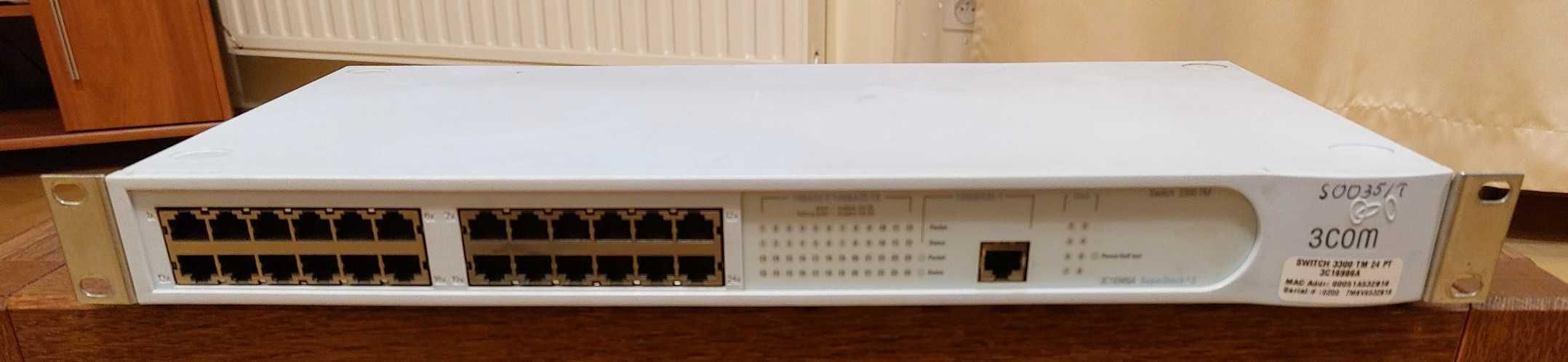 Switch 3Com SuperStack 3_3300 TM 24x100/10 + 1x1000 - KRK
