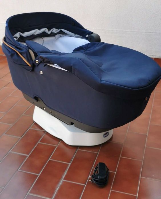 Trio Style Go Up Crossover c/ IsoFix  + Maquina para balanço de alcofa