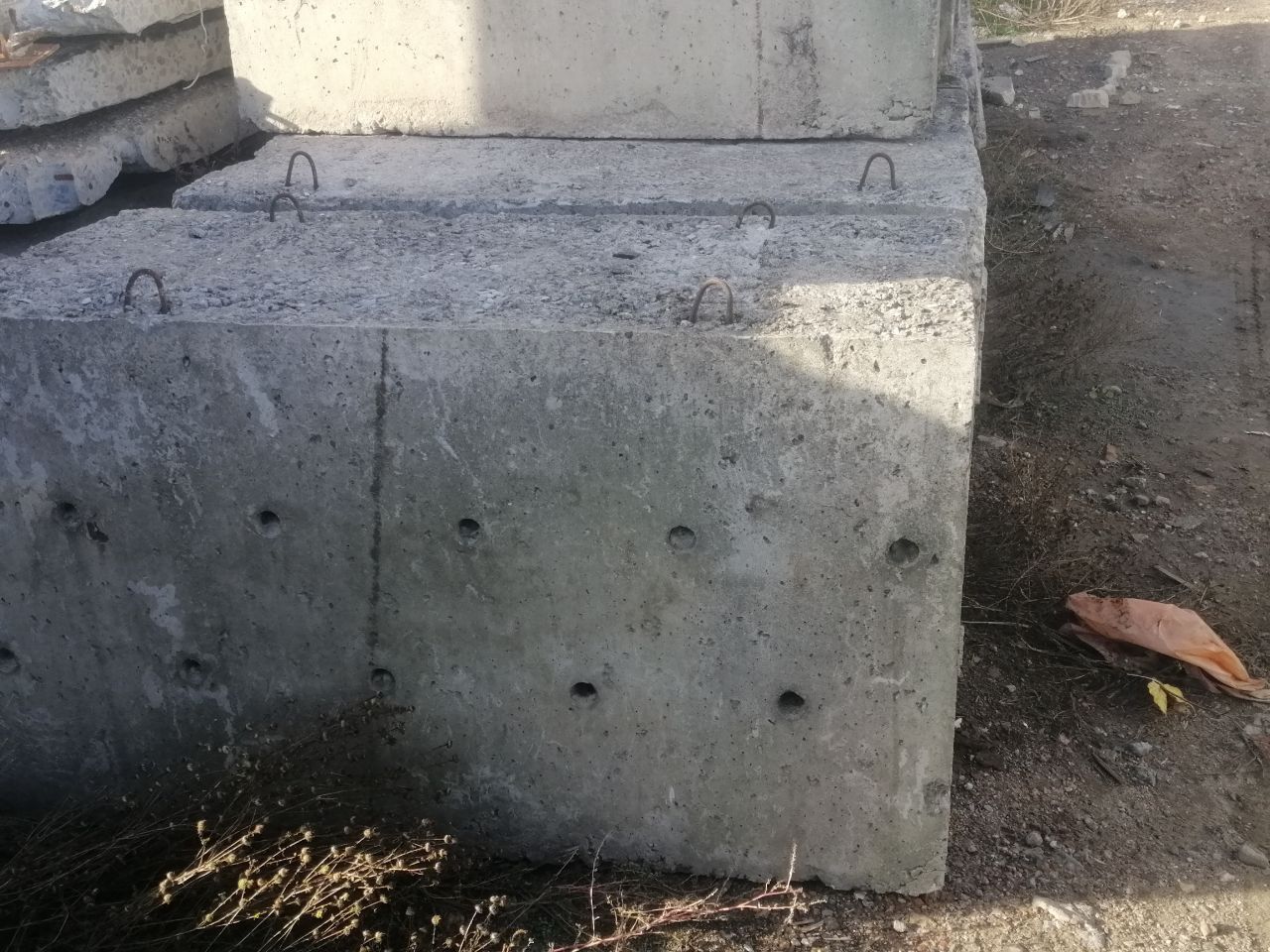 Заборные плиты б/у. Лотки Водоотводные