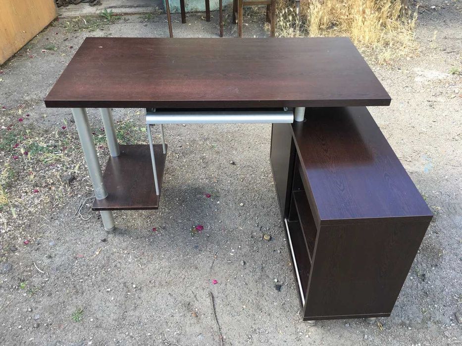 Комп'ютерний стіл Red Apple (венге темний)