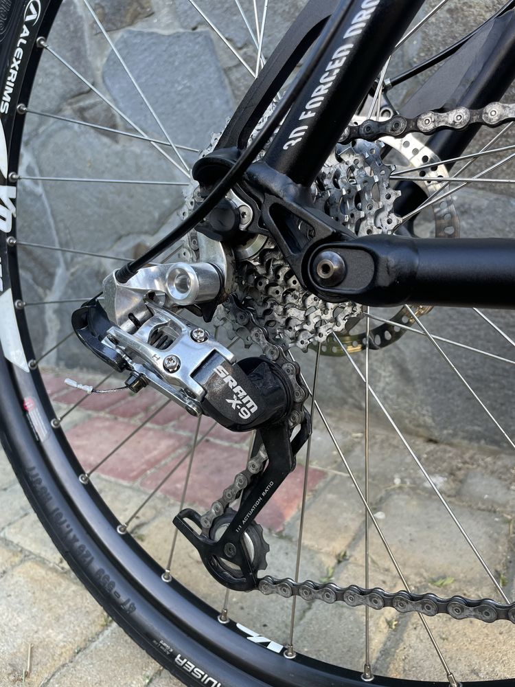 Canyon Nerve XC F8 2012 M 26’ Specialized Trek Scott Giant Marzocchi