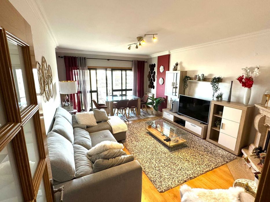 Apartamento T3 para Arrendar, excelente localização, 10 minutos Lisboa