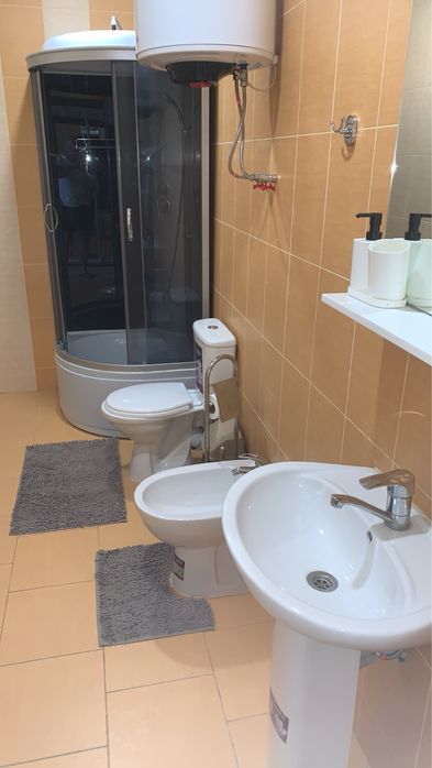 Отель на березі Дніпра