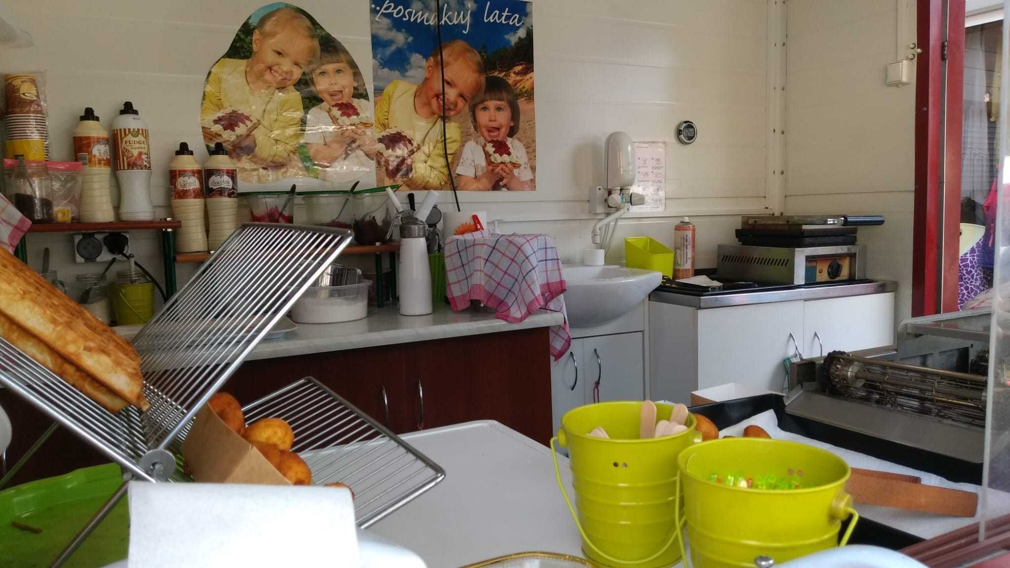 Przyczepa gastronomiczna z wyposażeniem !!!